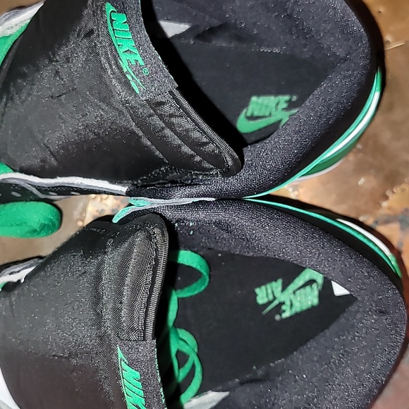 Nike Jordan One high Retro Lucky Green. Worn once.   Men's size 13 - Picture 9 of 16